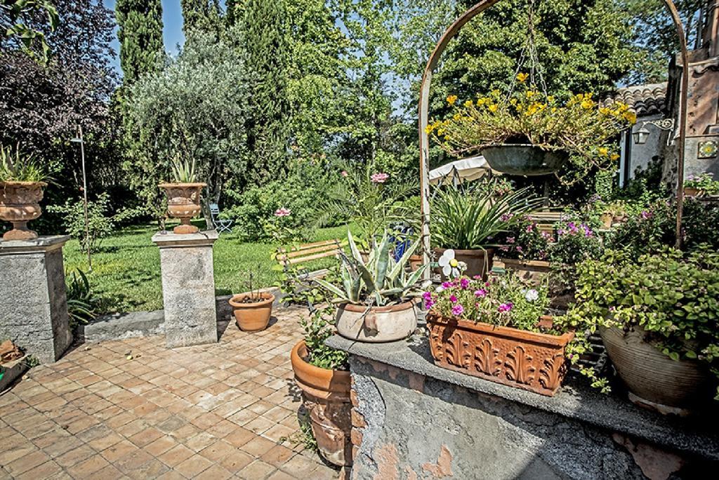 Relais De Charme - B&B Short Lets La Casa Di Francesca Sant'Agata Li Battiati Ngoại thất bức ảnh